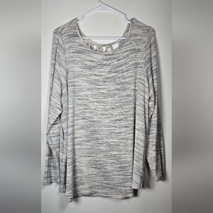Maurices Gray and White Knit Top